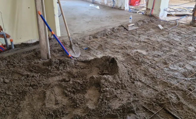 Installation d'une chape traditionnelle dans une maison à Marseille, Antibes, ACH Carrelage 06