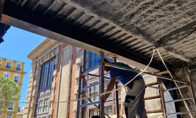 Rénovation d'un garage avec renforcement de plafond avec du HUB 240 à Nice, Antibes, ACH Carrelage 06